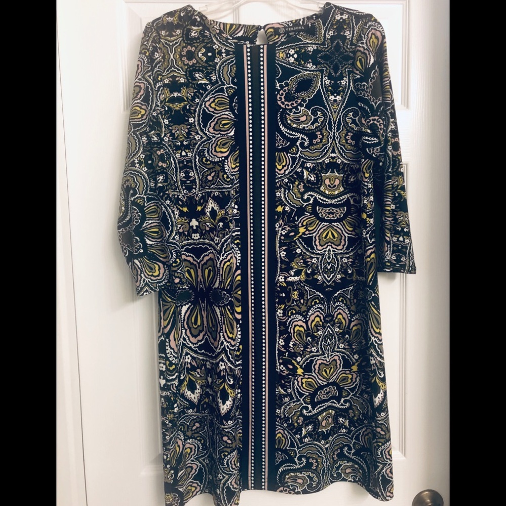 Versona dress size M